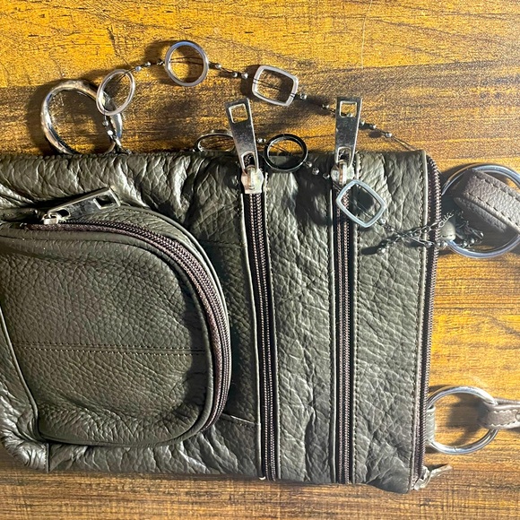 Woman's cross body leather purse - Picture 6 of 6